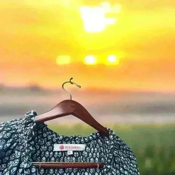 Anthropologie Ro’s Garden Size XL Pre-Owned. Like New! - Picture 3 of 4